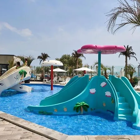 מלון דירות Apartament Amma Beach By Alz 3*